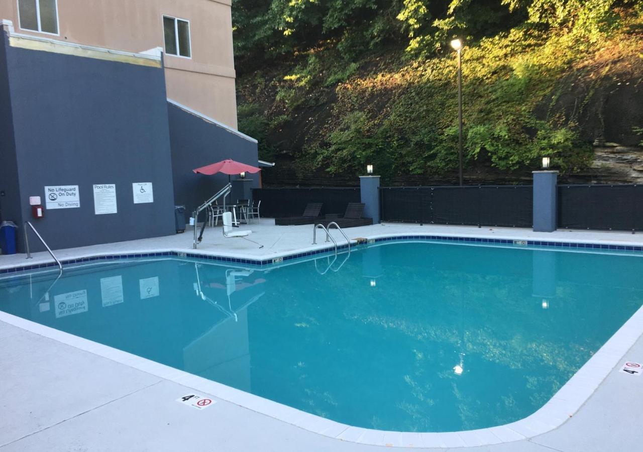 Comfort Suites Nashville Airport - Bna Экстерьер фото