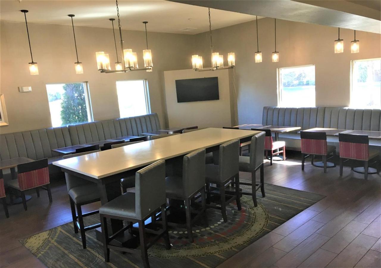 Comfort Suites Nashville Airport - Bna Экстерьер фото