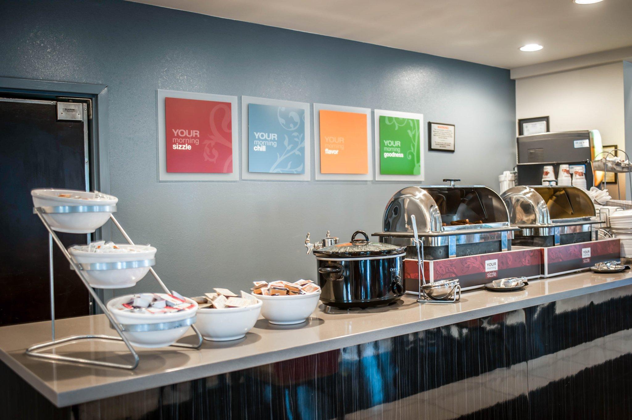 Comfort Suites Nashville Airport - Bna Экстерьер фото