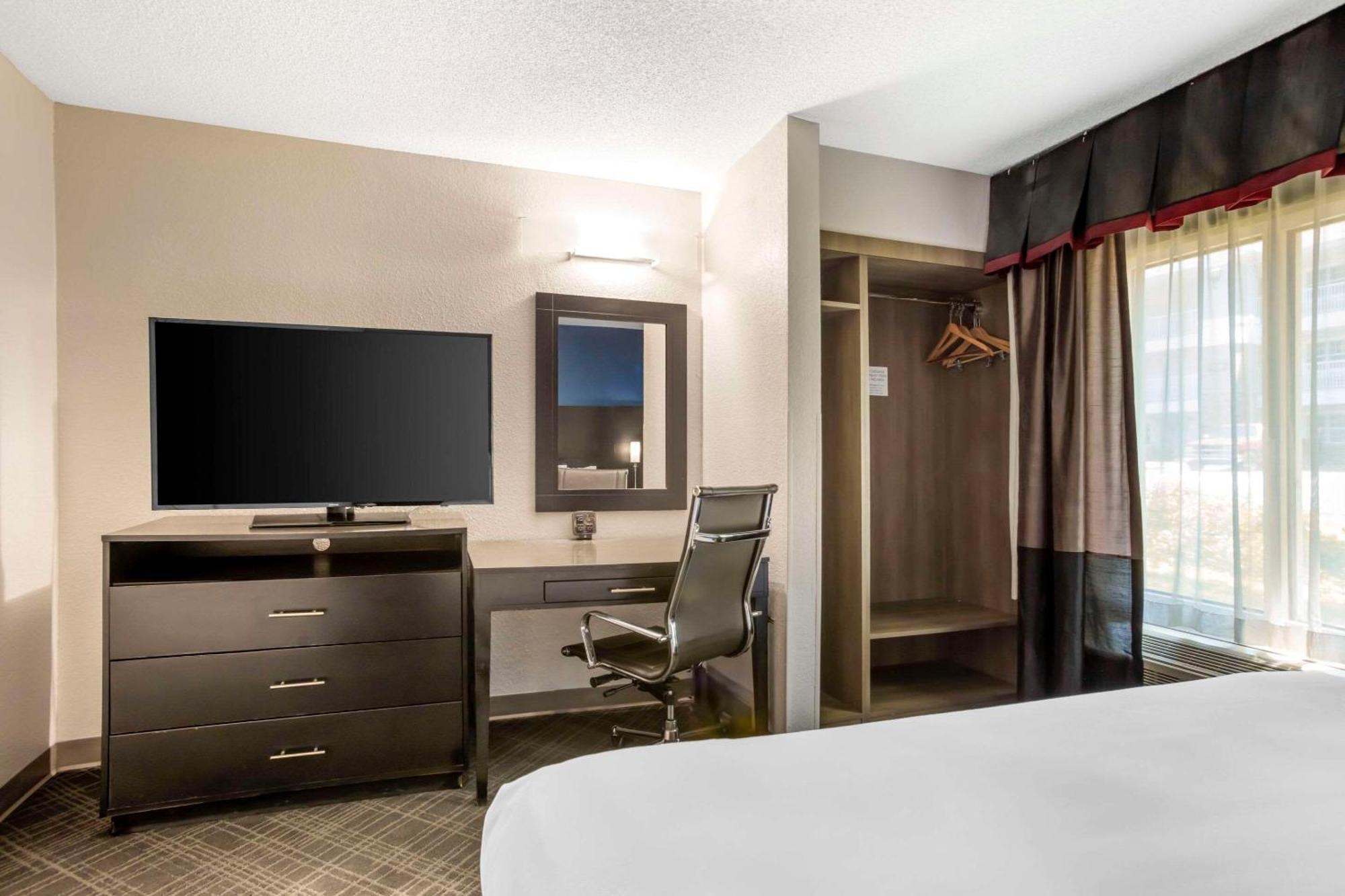 Comfort Suites Nashville Airport - Bna Экстерьер фото