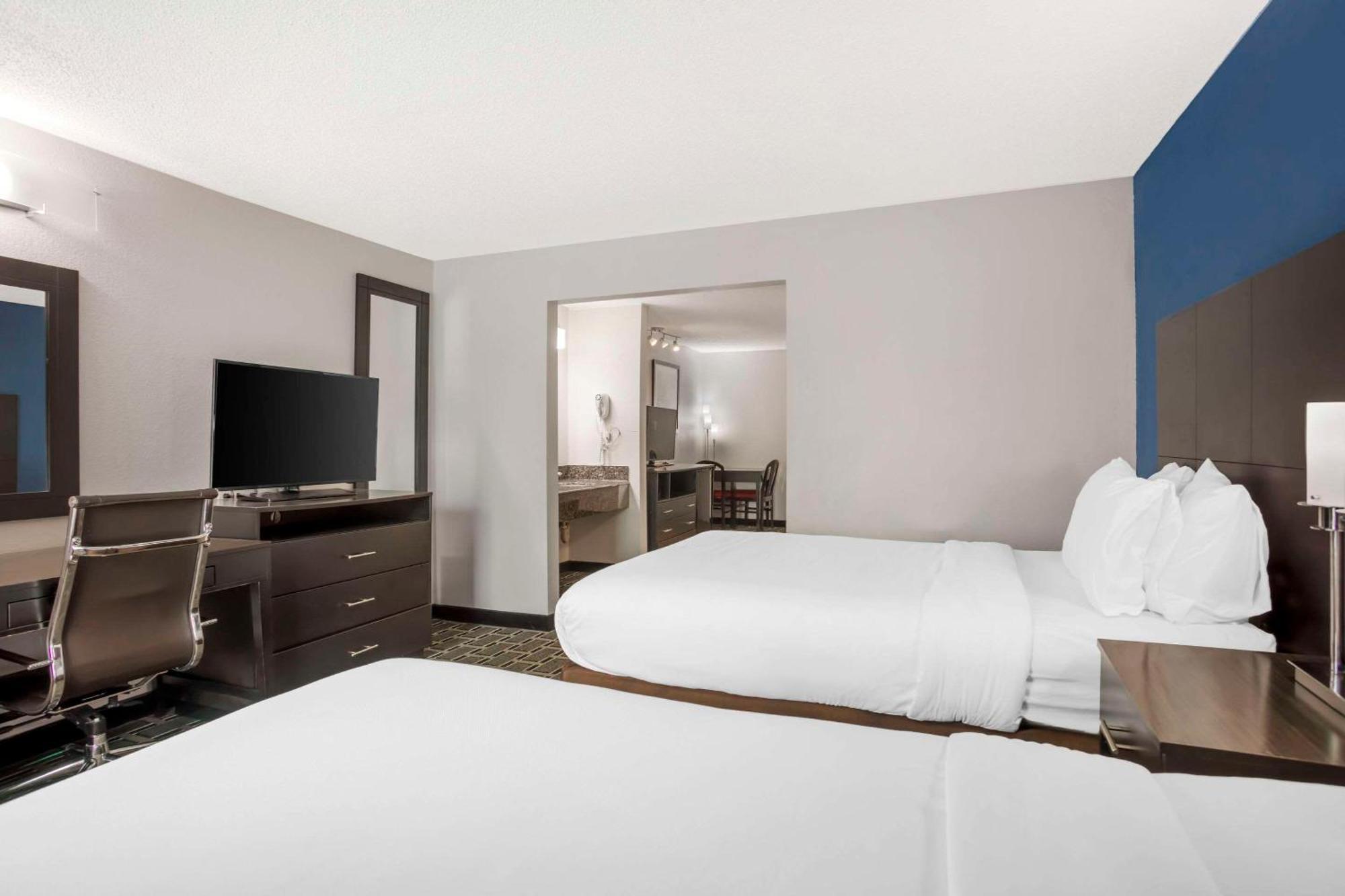 Comfort Suites Nashville Airport - Bna Экстерьер фото